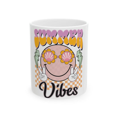 Retro smiley face with sunglasses, lightning bolts, and text "SUMMER Vibes" on a mug.